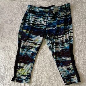Avita Multicolor Patterned Leggings